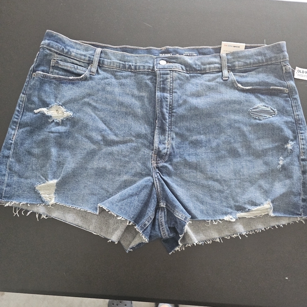 Old Navy High Rise Secret Smooth Pockets Straight Plus Size Button Fly shorts - Picture 2 of 10